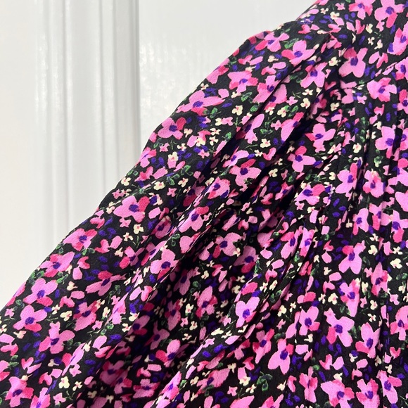 Zara floral side pleated top w/ balloon shoulders - Picture 2 of 5